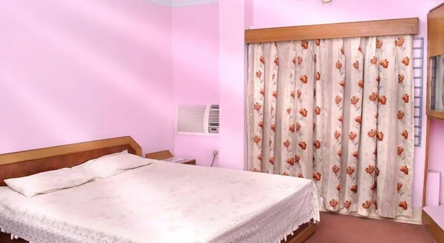 Люкс Standard Hotel Yashoda International
