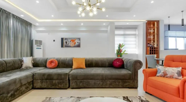 Luxury 3 bedroom waterfront apartment Lekki phase1, Prenota Appartamento Hotel a Eti-Osa con parcheggio, Parcheggio