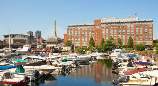 Люкс Residence Inn by Marriott Boston Harbor on Tudor Wharf