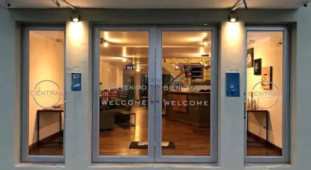 Central Bed & Breakfast, Забронировать Отель Икитос 