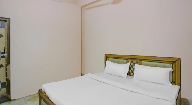 SPOT ON 78690 Hotel Meet