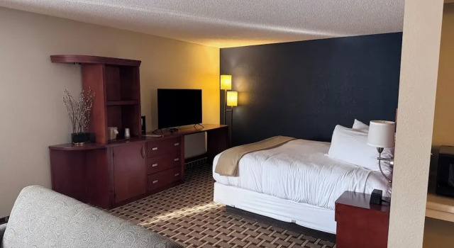 Suite Crossroads Hotel
