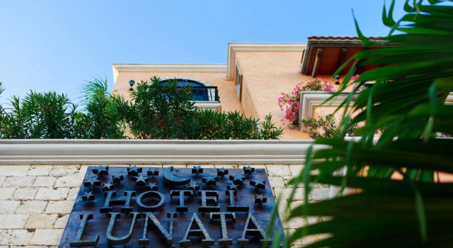 Hotel Lunata - 5th Avenue, Забронировать Отель Плая-дель-Кармен Кинтана-Роо, рядом с Пляжный клуб Mamitas