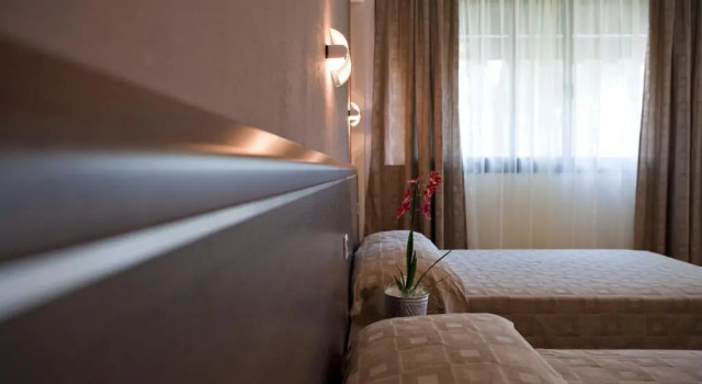 Полулюкс Hotel Marinella