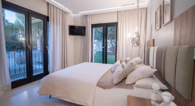 Villa Blue Lagoon, Забронировать Вилла Коттеджи Марбелья, Коттедж