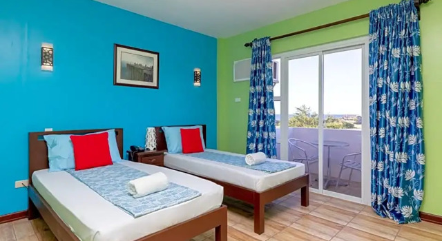 Двухместный номер Superior с балконом и с красивым видом из окна OveMar Resort Hotel near Vigan