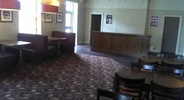 The Angel Hotel, Varaa Hotelli  