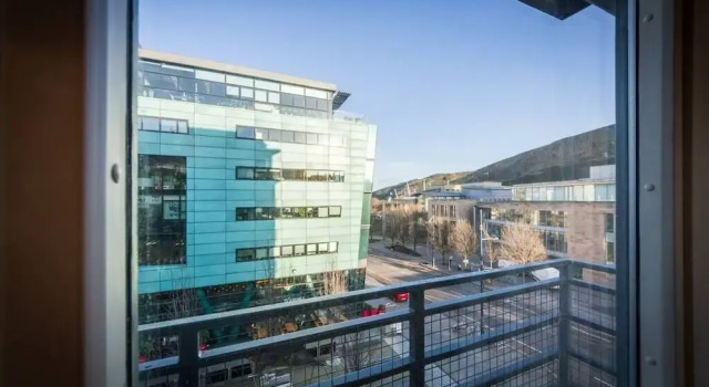 Апартаменты Contemporary Holyrood Apartment