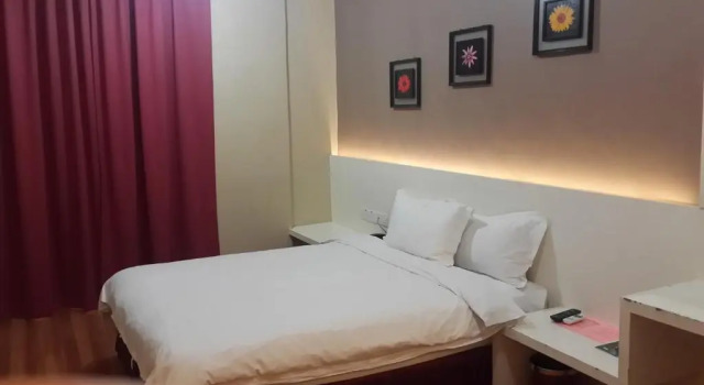 Номер Deluxe Avida Hotel