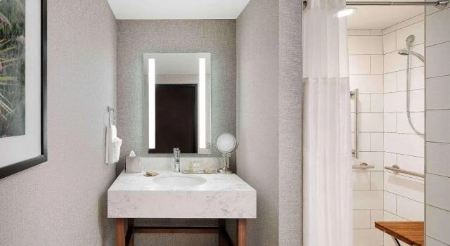 Двухместный номер Standard Doubletree By Hilton Greeley At Lincoln Park