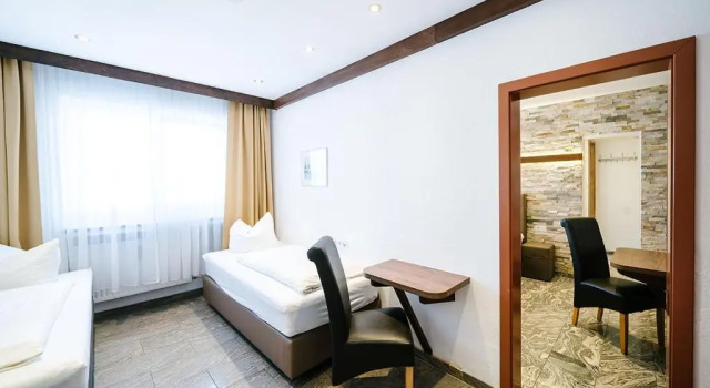 Семейный номер Standard Central City Hotel