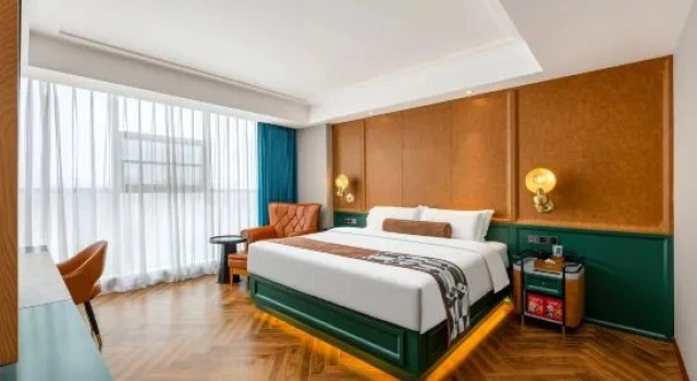 Люкс James Joyce Coffetel Hotel