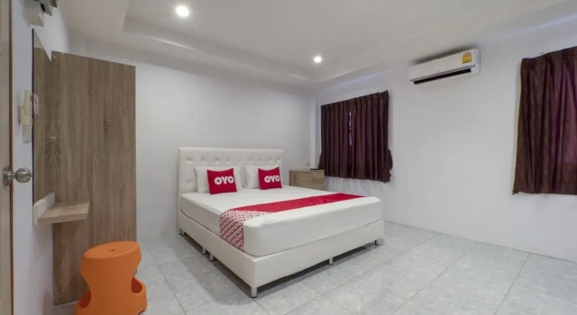Номер Standard OYO 698 Pattaya City