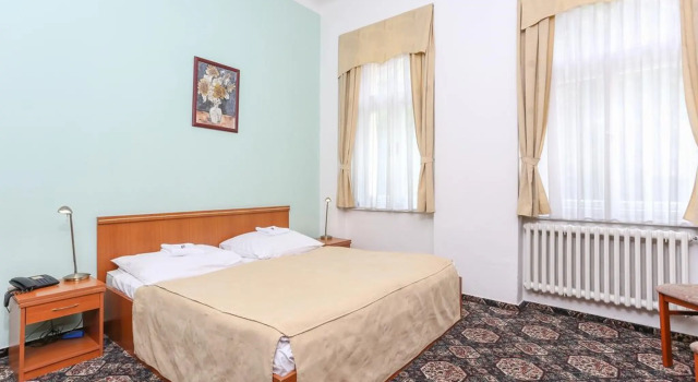 City Club Prague, Reservar Hotel Prague 02 Praga, perto de Porta do Pico