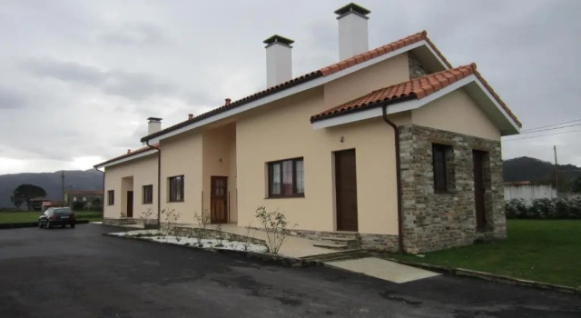 Apartamentos El Regueirin 2, Prenota Appartamento Hotel a Asturie con parcheggio, Parcheggio