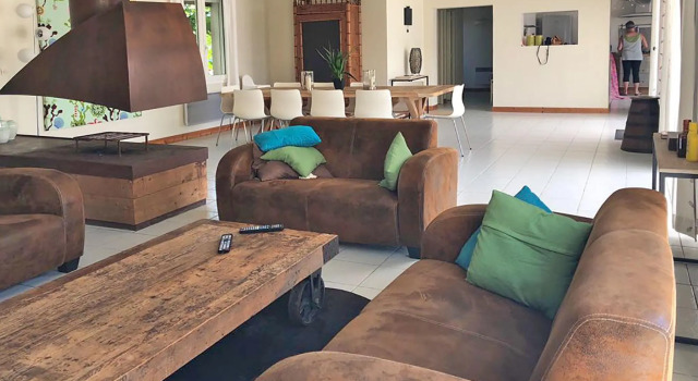 Modern Villa in Brives-sur-Charente with Private Pool, Rezerwuj Willa Brives-sur-Charente Akwitania