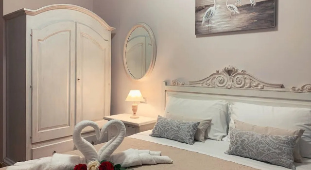 B&B Vico d'Ercole, Book Bed and Breakfast Hoteller i Lazio Coast med pool, Swimmingpool