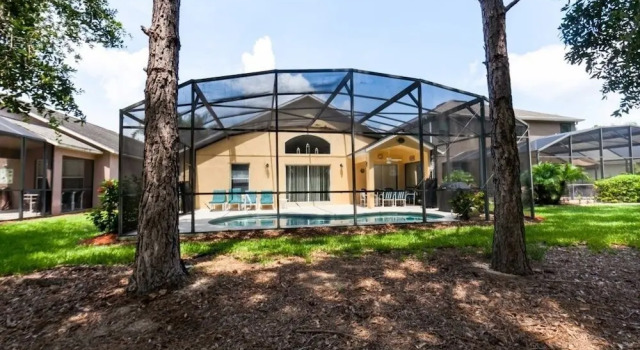 Gated Country Club Private Pool ! 4 Bedroom Home by RedAwning, Забронировать Дом для отпуска Отели Lakeland - Winter Haven с парковкой, Парковка
