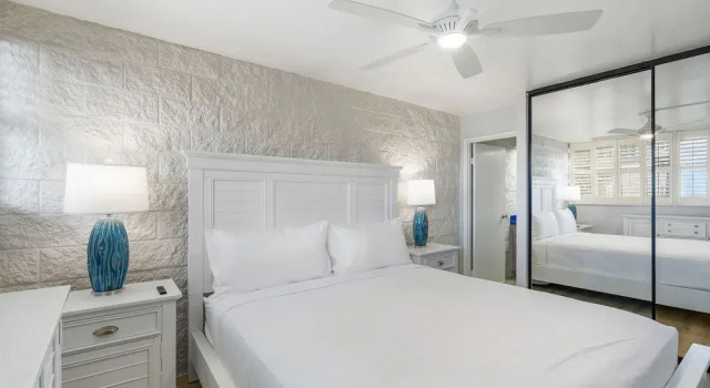Experience Oceanfront Luxury at Kanai A Nalu 209, a Spacious 2-bd/2ba Condo, AC!