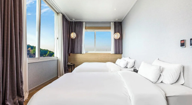 Люкс Royal Incheon The Rest Hotel