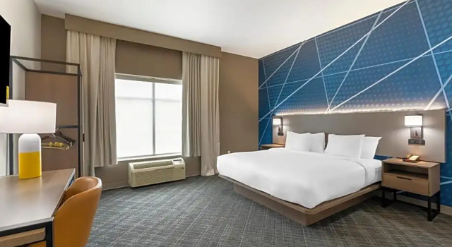 Номер Standard Comfort Inn & Suites Hampton near Coliseum