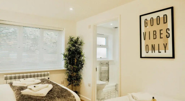 SA Today Apartments Guildford, Забронировать Апартаменты/квартира Отели Суррей с парковкой, Парковка