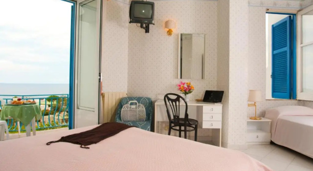 Трёхместный номер Standard Hotel Loreley