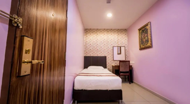 Одноместный номер Standard AB Inn Hotel