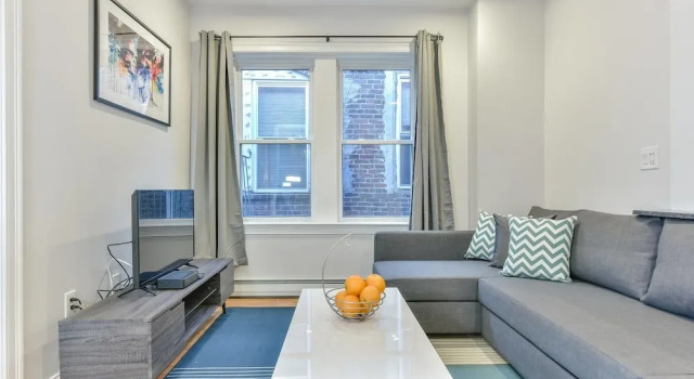 Modern 4br/2ba Condo in North End by Domio