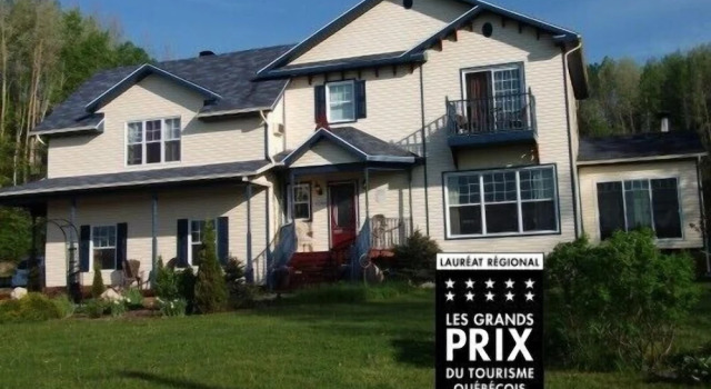Domaine de la Baie, Boek Bed and Breakfast Hotels in Mauricie met ontbijt, Ontbijt