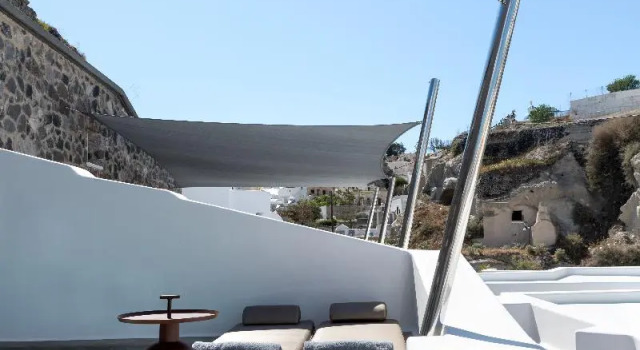 Suite with balcony and with view Victoria Caves