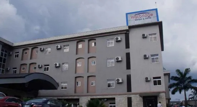 Watbridge Hotel and Suites, Reserva ahora Hotel Hoteles y alojamientos en Uyo, Hotel