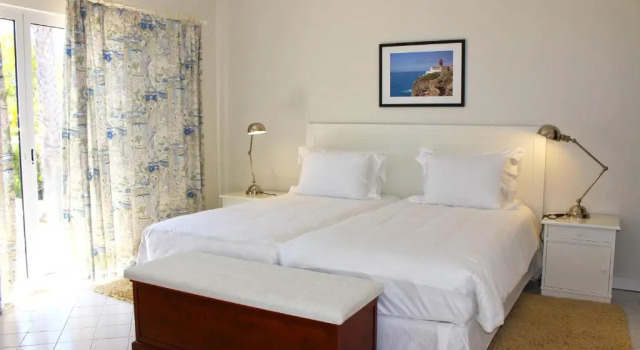 Вилла с 4 комнатами Rocha Brava Village Resort
