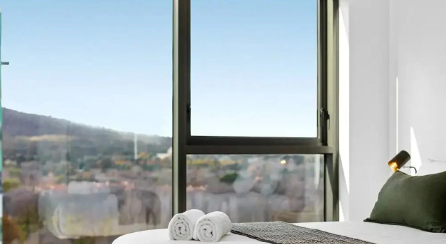 Central 2-bed With Gym, BBQ & Stunning Views, Забронировать Апартаменты/квартира Канберра Австралийская столичная территория