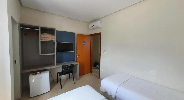 Трёхместный номер Deluxe Ribs Hotel