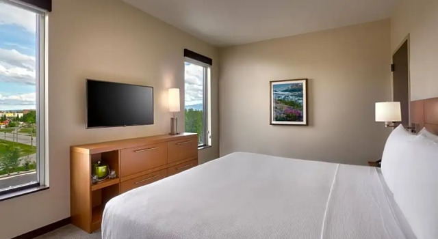 Двухместный люкс c 1 комнатой Hyatt Place Anchorage-Midtown