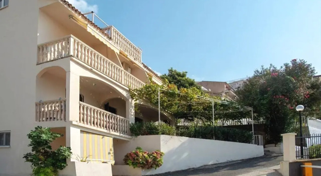 Apartments Lazar