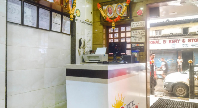 SPOT ON 41424 Hotel Sunny, Забронировать Отель Отели штата Махараштры 3 звезды, 3*