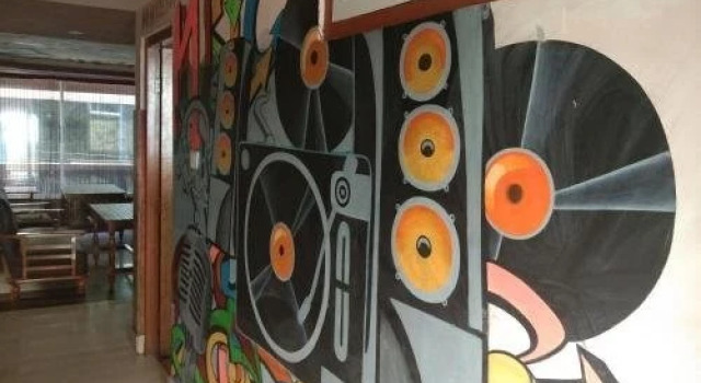 7th Sense Restro Bar & Lounge, Prenota Hotel Naya Bazaar Sikkim