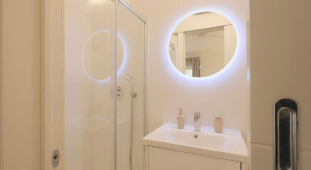 Komfortowy apartament 3 pokoje i balkonem i z widokiem na zatokę Gozo Dive Residence