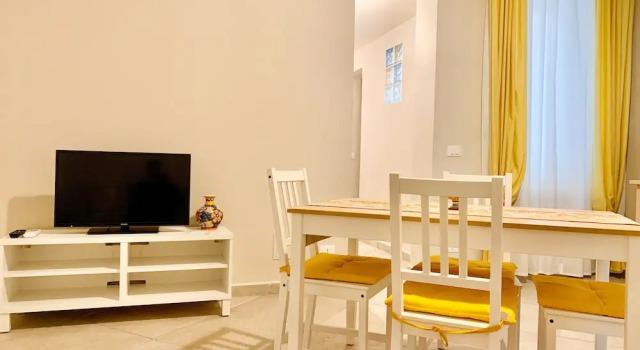 Palermo Centre - Apartments with Private Balcony or Terrace, Забронировать Апартаменты/квартира Отели Палермо с парковкой, рядом с Кафедральный собор, Парковка
