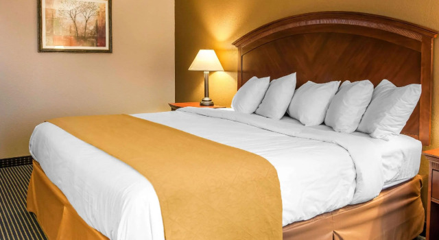 Двухместный номер Standard Quality Inn Scottsburg