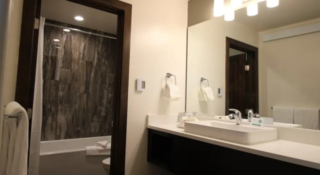 Двухместный номер Standard с балконом Mount Princeton Hot Springs Resort