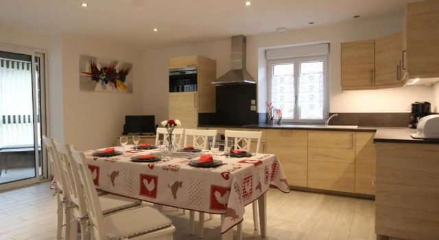 Gite Blavozy, 4 pièces, 6 personnes - FR-1-582-24, Prenota Hotel Hotel a Alvernia con parcheggio, Parcheggio
