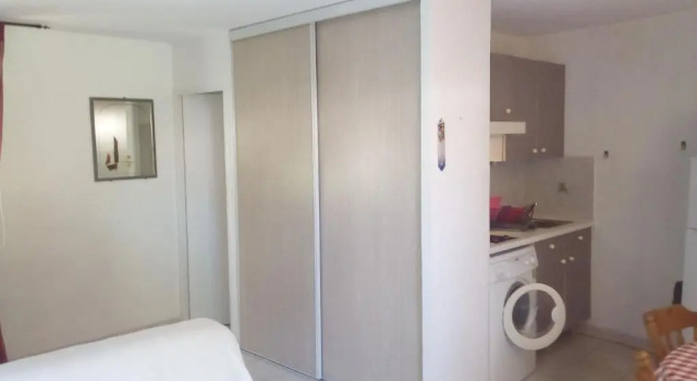 Studio de 27 m² + 70 m² de jardin à 100 m des plages