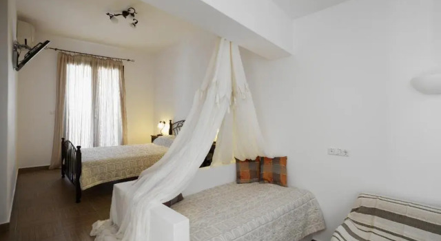 Трёхместный номер Standard Hotel Anemomilos