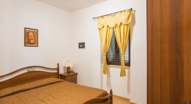 Tenuta Padre Pio, Rezerwuj Hotel Hotele w Foresta Umbra z basenem, Basen