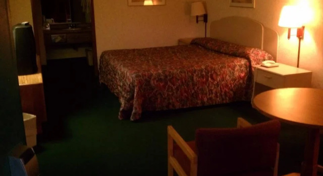 121 Motel Battleboro, Забронировать Мотель Бэтлборо 
