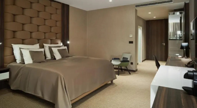 Номер Standard Theatre Hotel
