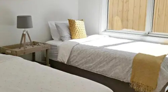 ADAGIO, Book Hotel  